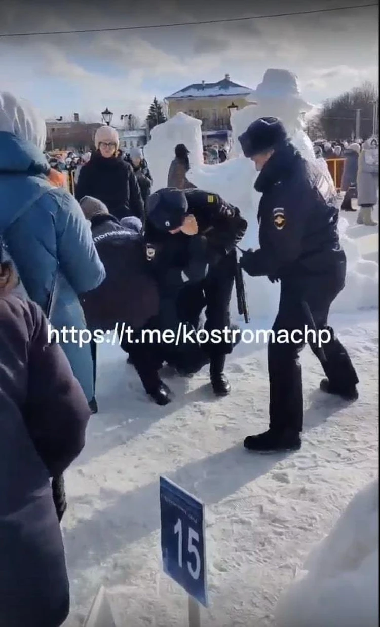 В Костроме задержали мужчину, который незаконно проник на территорию фестиваля снежно-ледовых скульптур