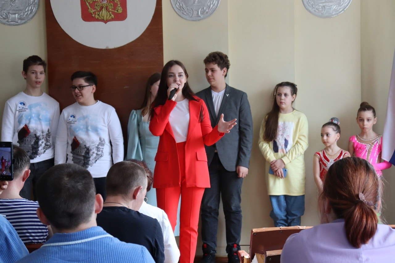 Волонтёры выступили с концертной программой для раненых костромских военнослужащих