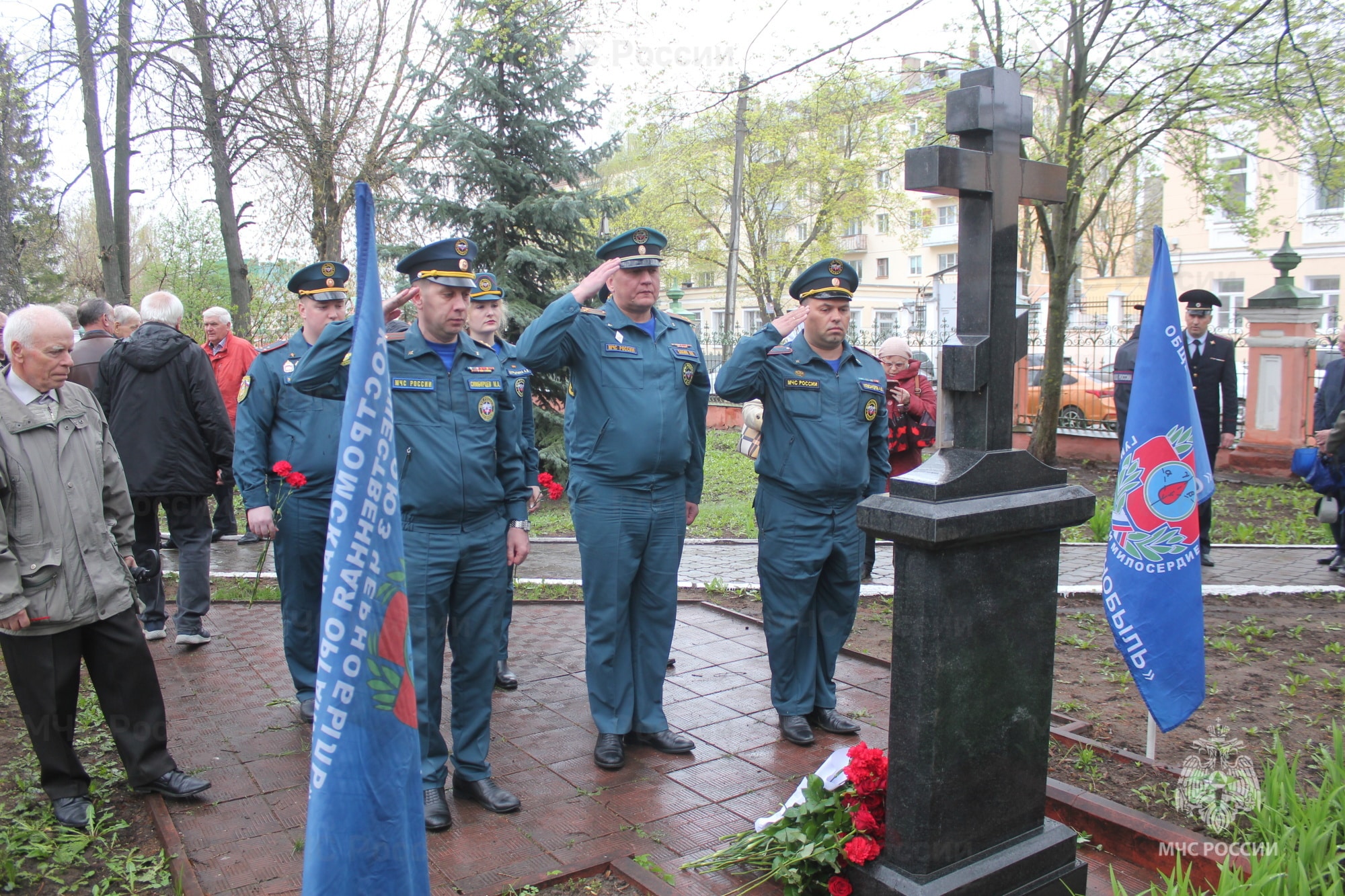 Костромские спасатели почтили память погибших в ходе ликвидации  Чернобыльской АЭС • TOP24 • Кострома