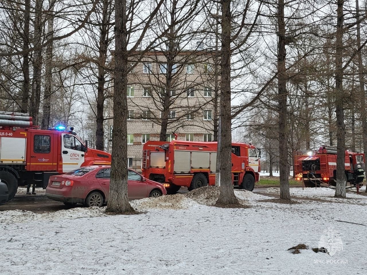 В дюжине костромских пожаров за неделю погиб человек и пострадали ещё четверо