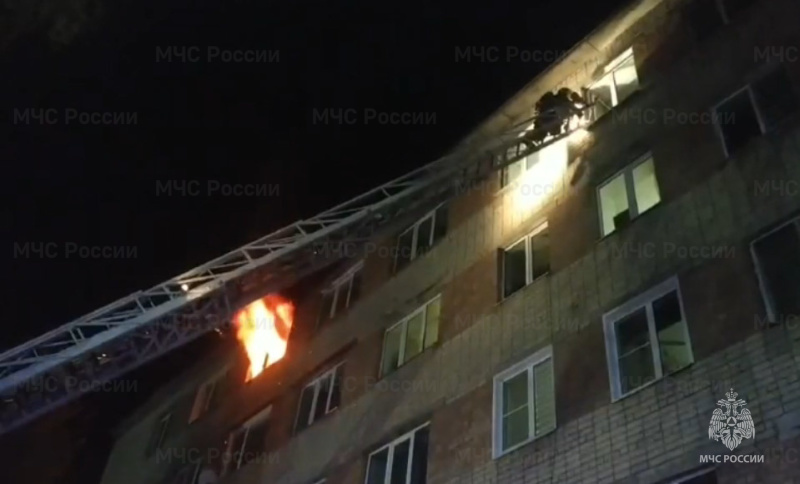 В микрорайоне Юбилейный в Костроме полностью сгорела квартира