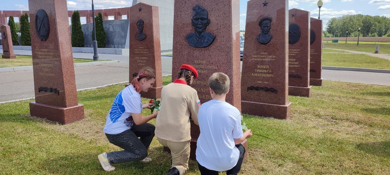 В Мытищах установили памятники двум бойцам из Костромской области