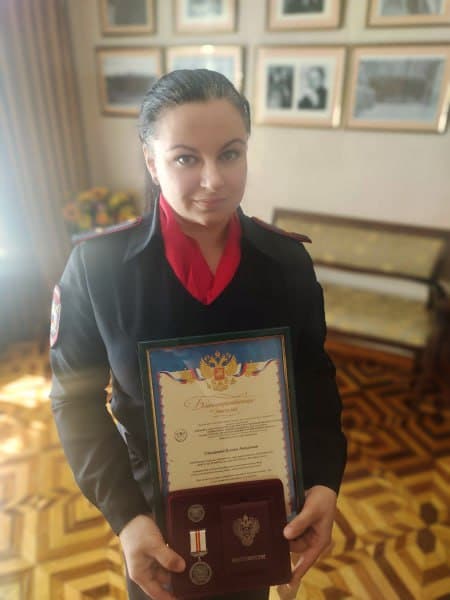 Костромичка получила медаль за спасение больной раком пациентки