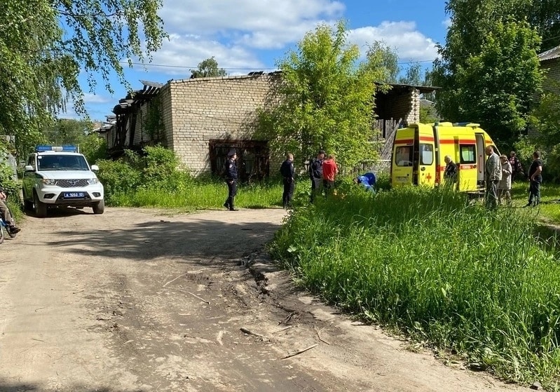 Ревнивый убийца 18-летнего жителя костромского райцентра предстанет перед судом