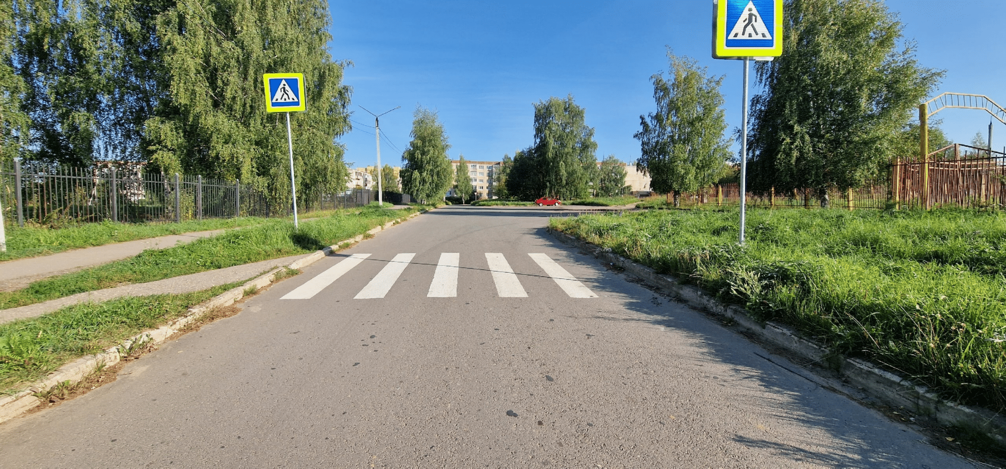 Костромичи жалуются на пешеходный переход в никуда