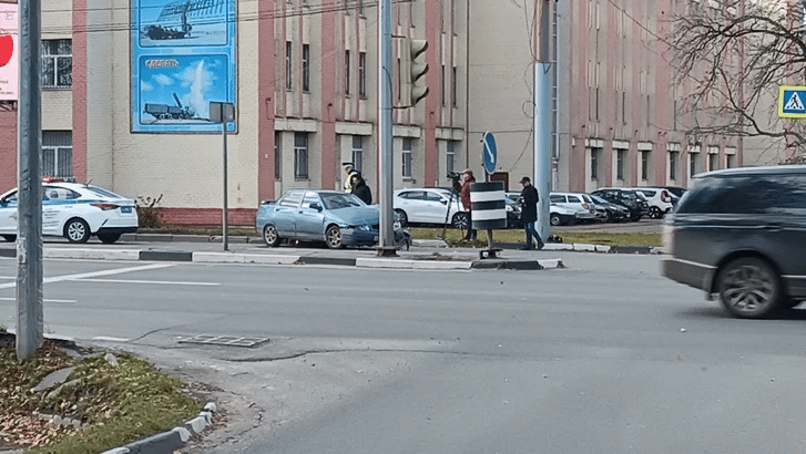 Костромич на ВАЗе протаранил троллейбус в Ярославле