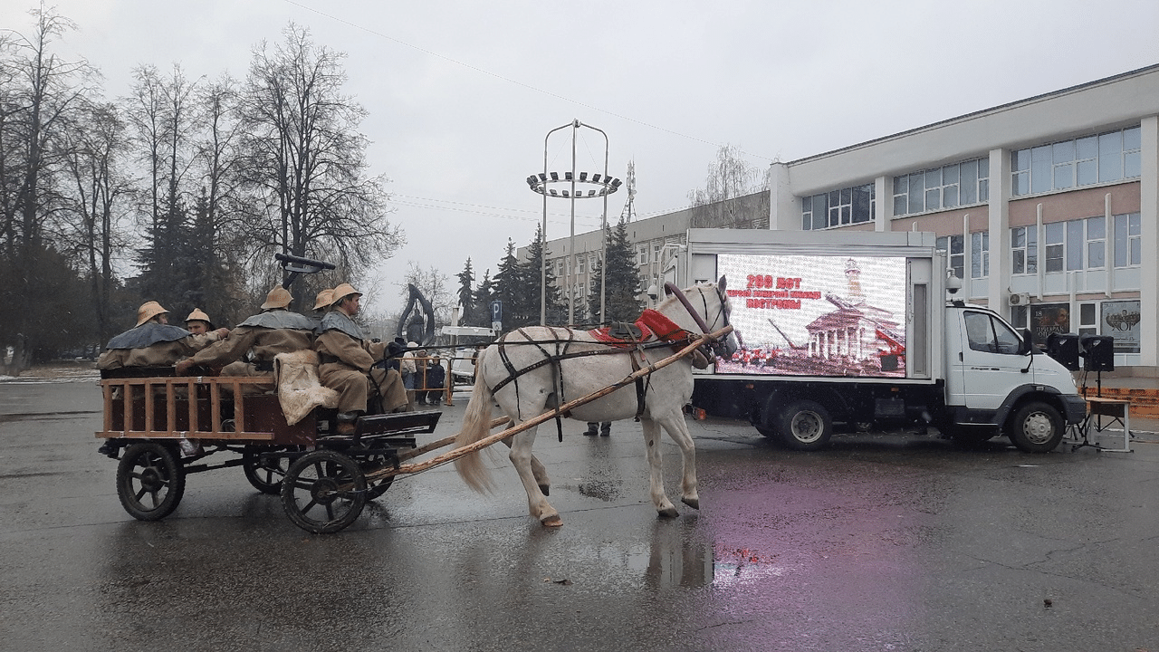 Костромские пожарные пересели на лошадей