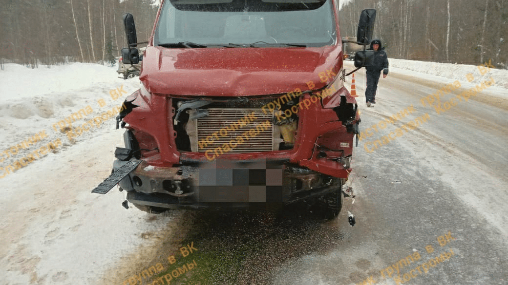 На костромской трассе в аварии погибла автоледи