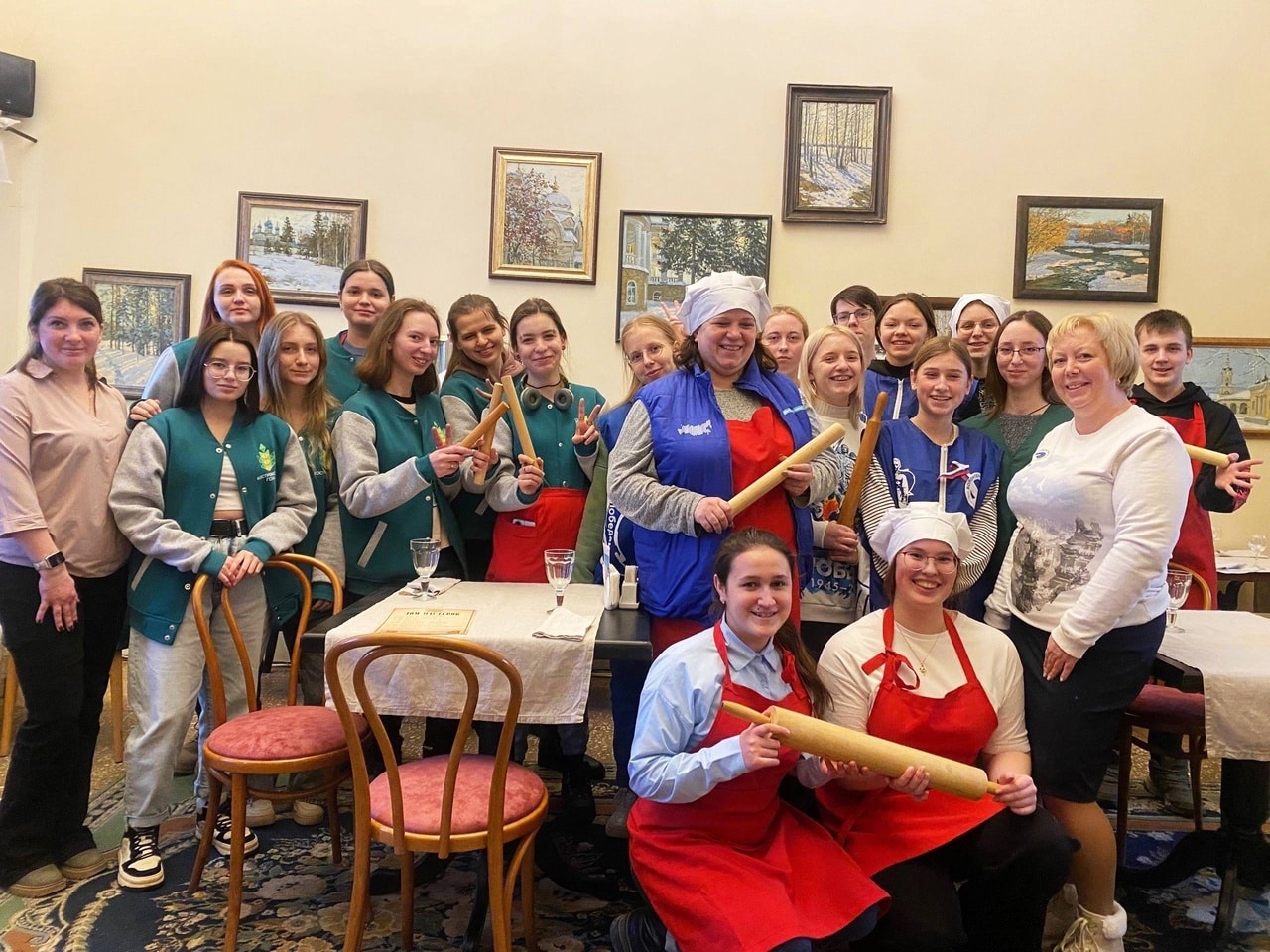 Костромские волонтёры отправят в зону СВО домашнее печенье к празднику