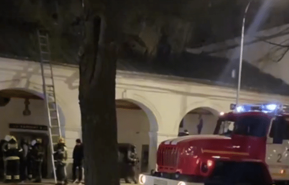 В кафе «Камелот» в центре Костромы случился пожар