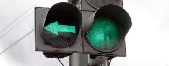 В Костроме сменил режим работы светофор на важном перекрестке