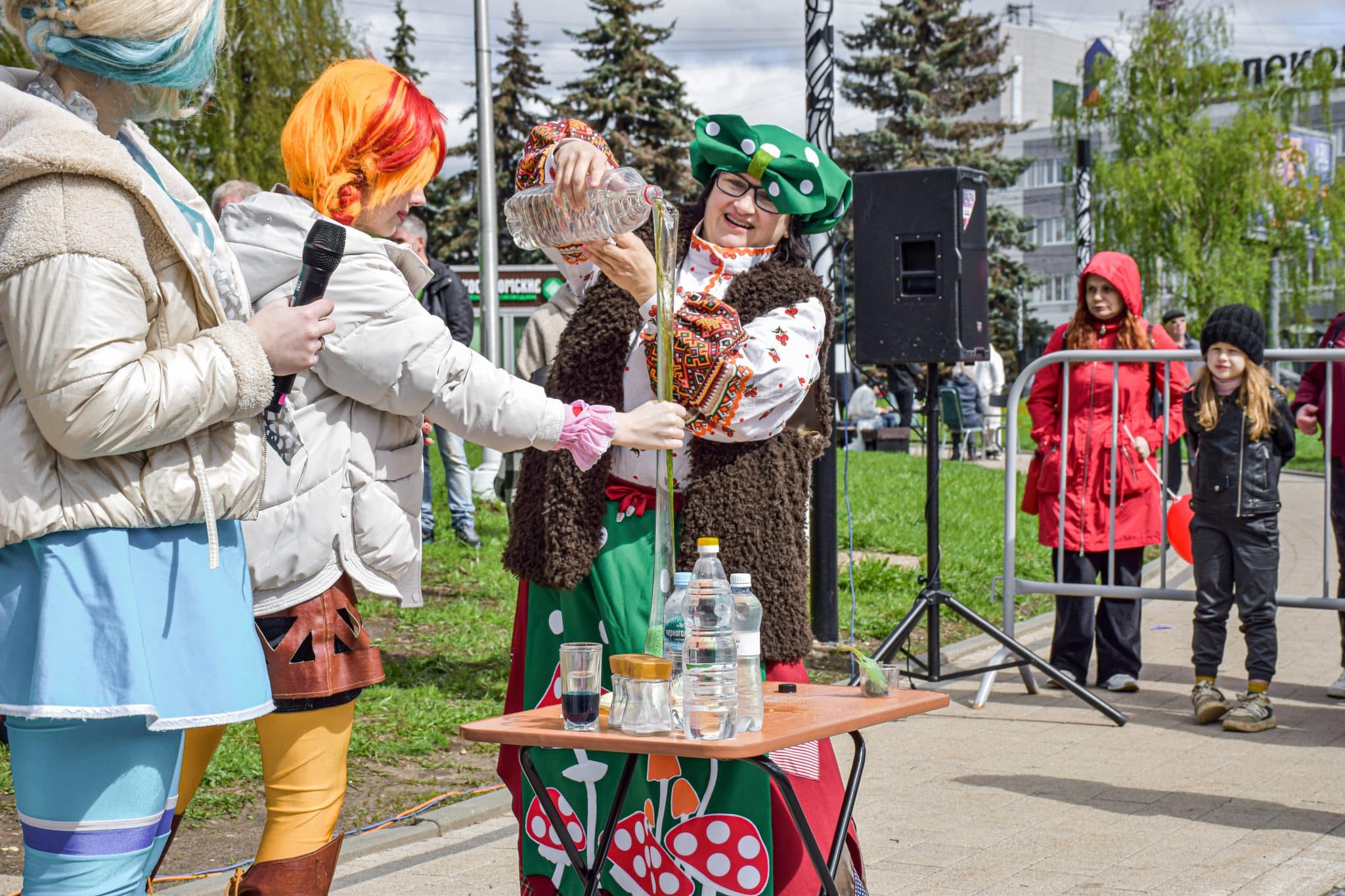 Подарки, развлечения и шоу-программа: в Костроме с размахом открыли парковый сезон