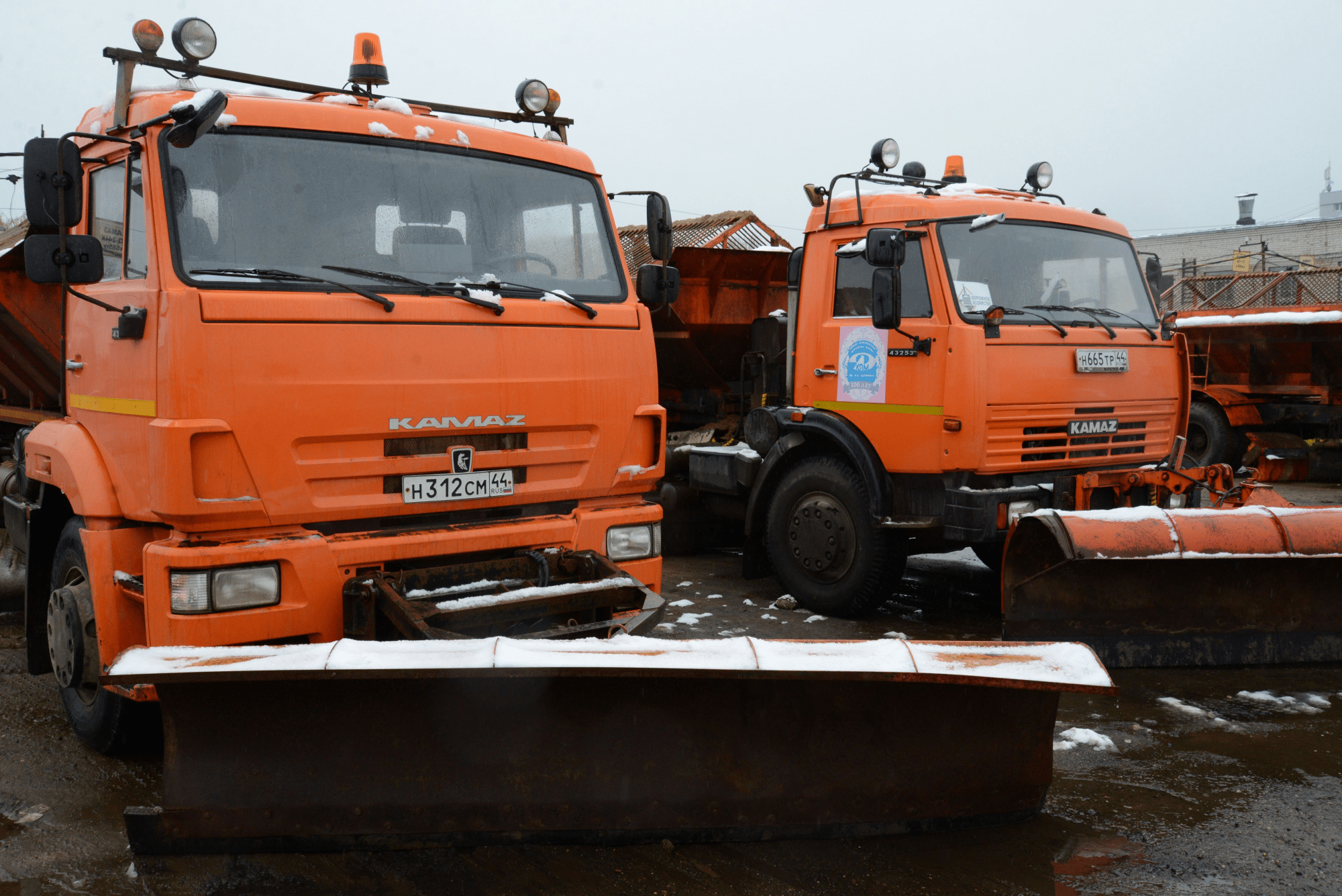 Костромские дорожники подготовились заранее к заморозкам