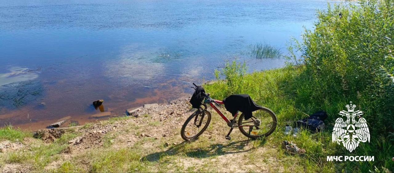 В Костромской области водолазы ищут на дне реки подростка