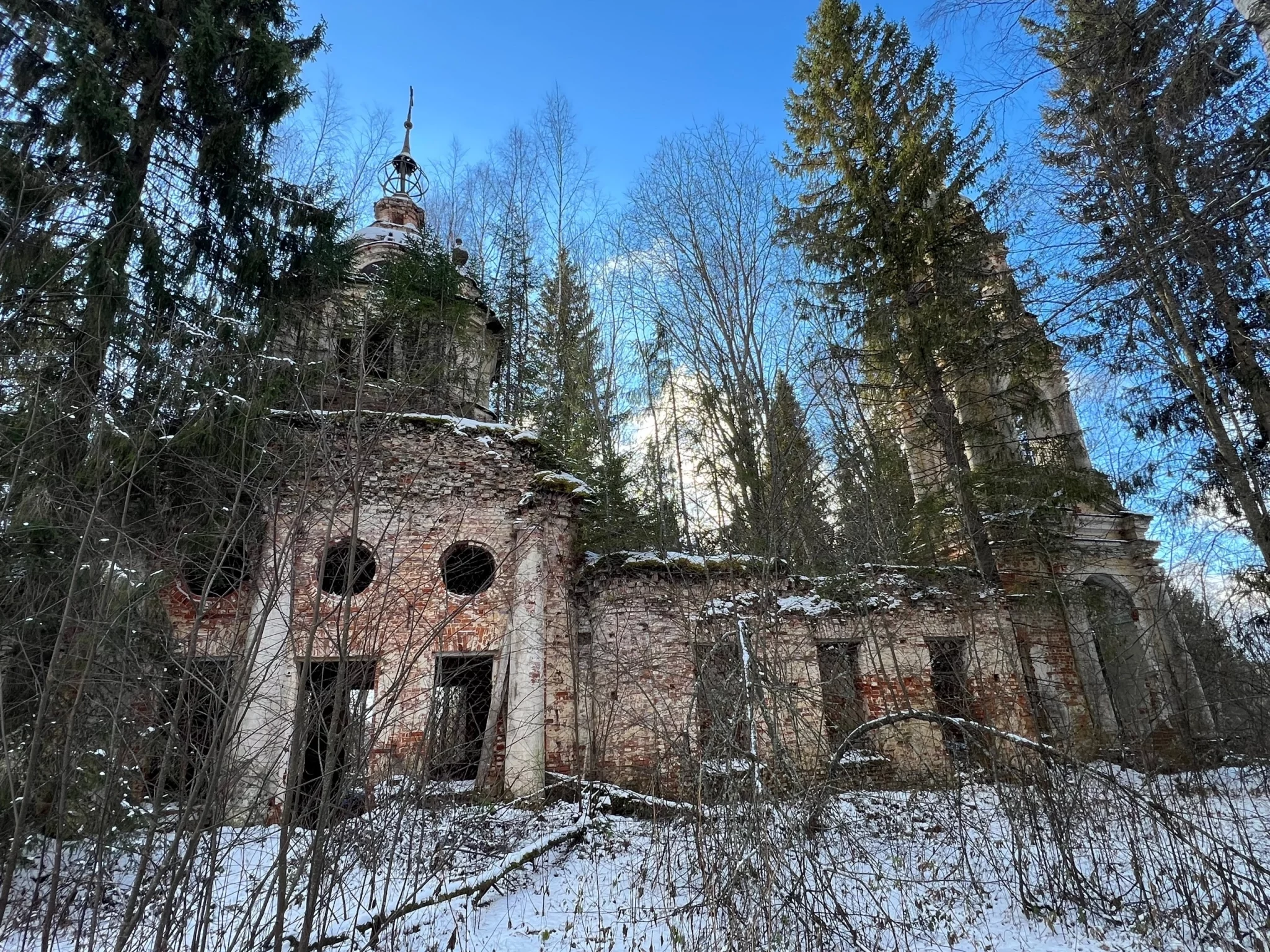 Полная Чухлома: костромичи побывали там, где замерла история