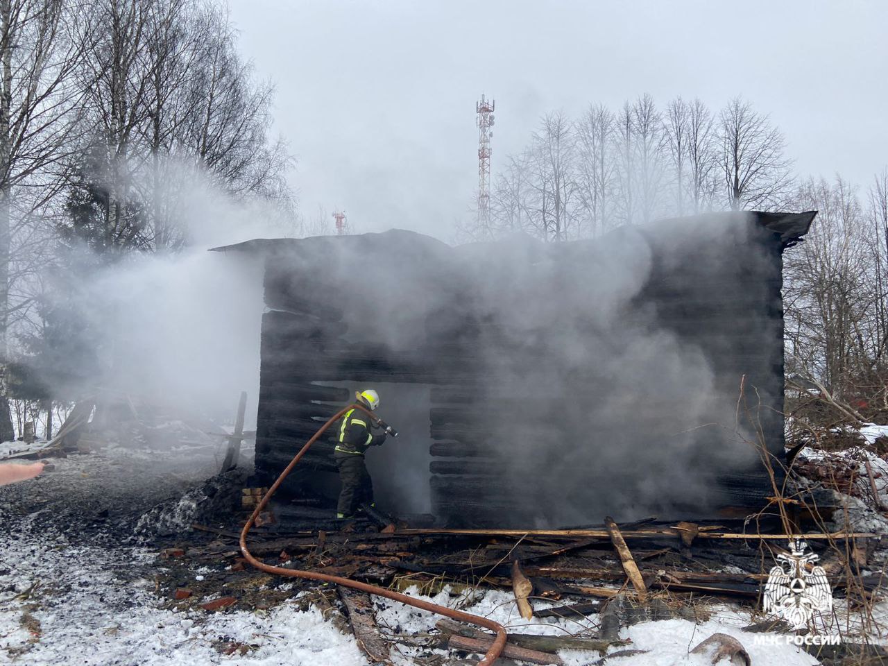 Два дома горели в Костромской области 14 января