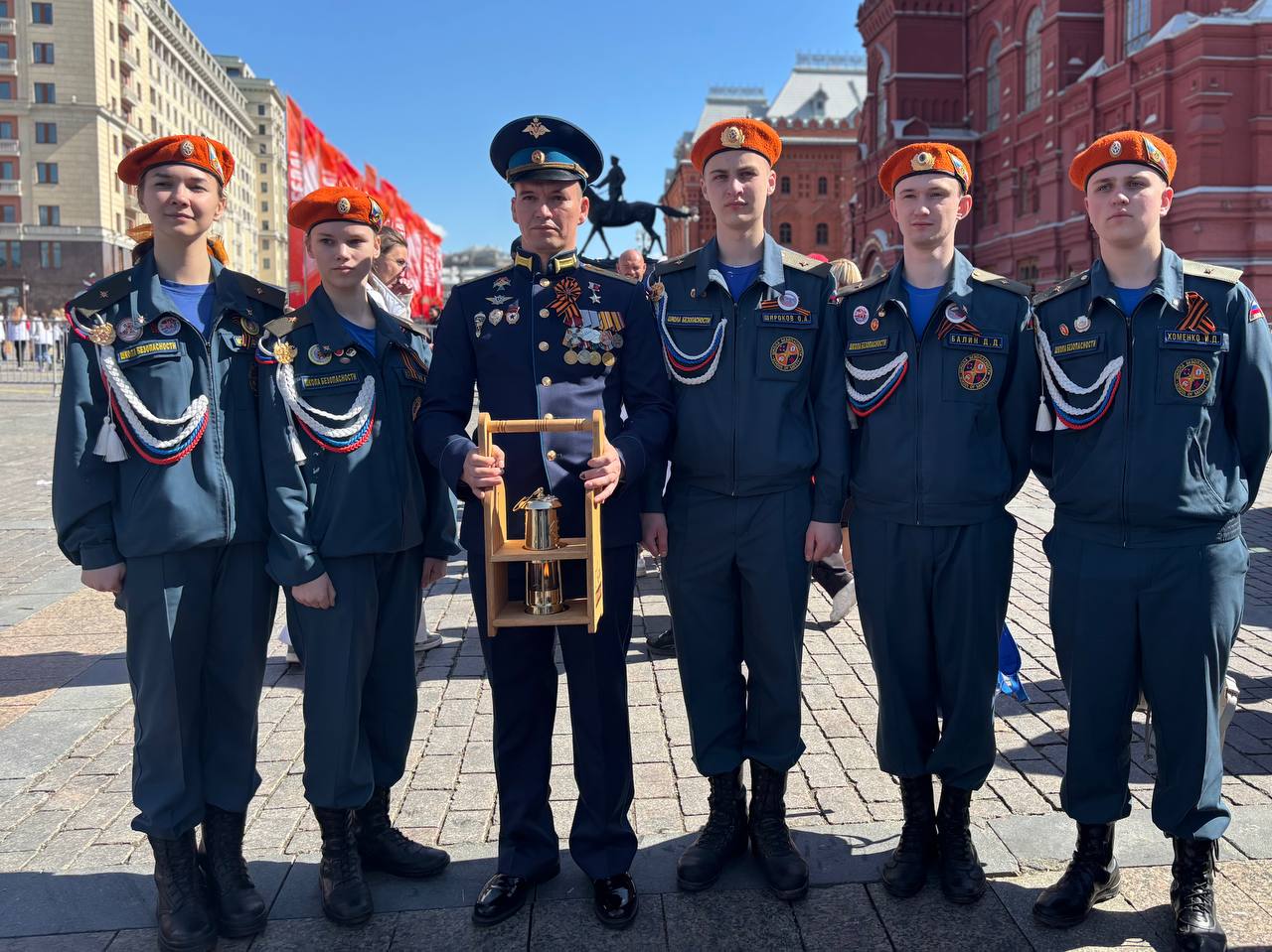 В Костроме зажгли Вечный огонь частицей столичного пламени