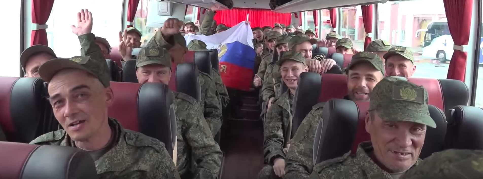 Костромские бойцы возвращаются на Родину после украинского плена