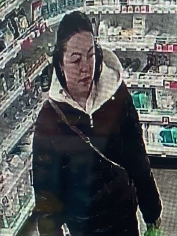 В Костроме еще одна дамочка воспользовалась чужой банковской картой