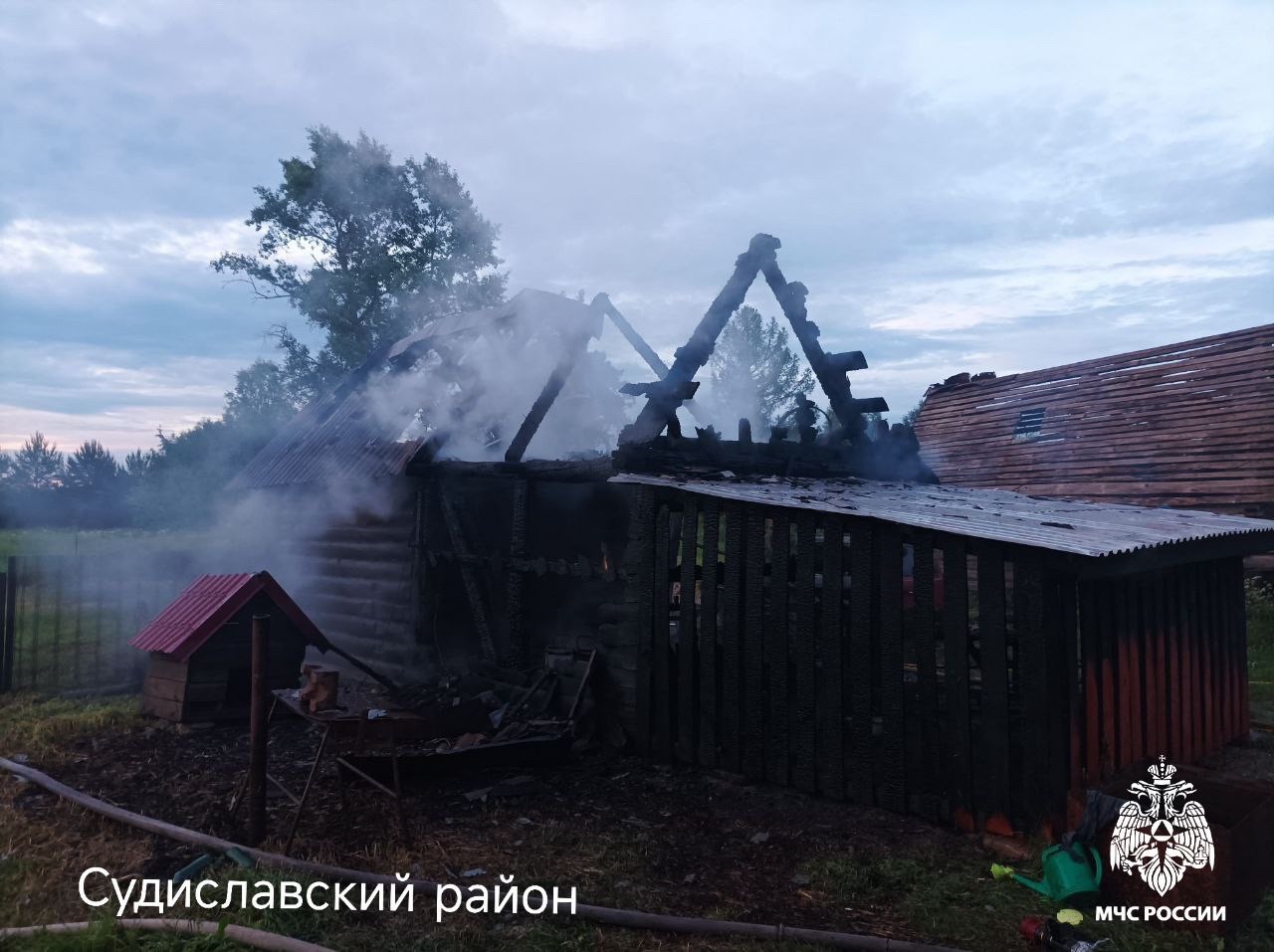 Американский пикап сгорел под Костромой