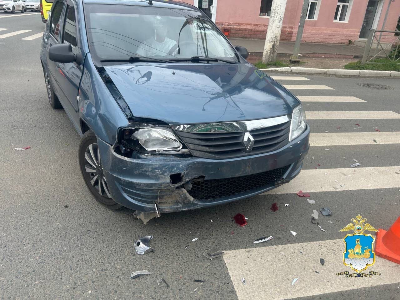 Двое детей пострадали в ДТП на костромском перекрестке