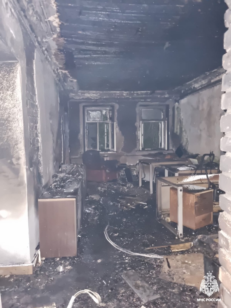 В центре Костромы из горящего дома эвакуировали 30 человек