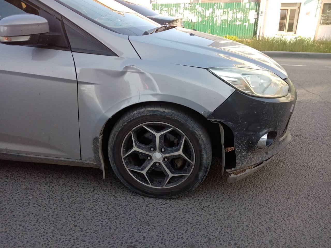 В Галиче на «зебре» сбили школьника на самокате