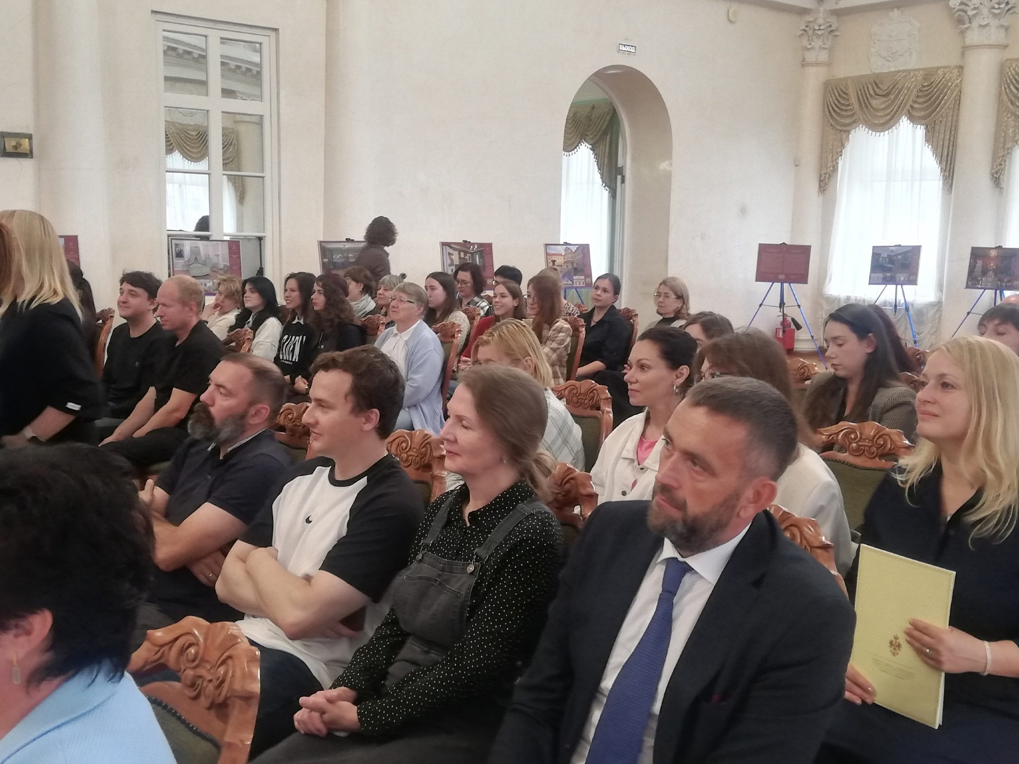 Россия и Беларусь: костромской музей-заповедник и "Несвиж" подружились
