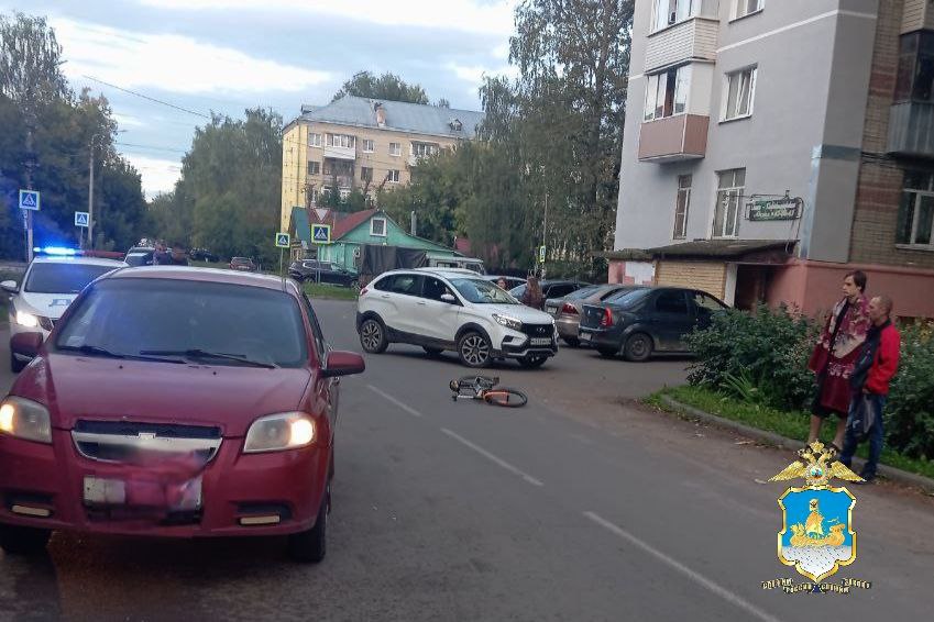 В Костроме в аварии пострадал ребенок на велосипеде