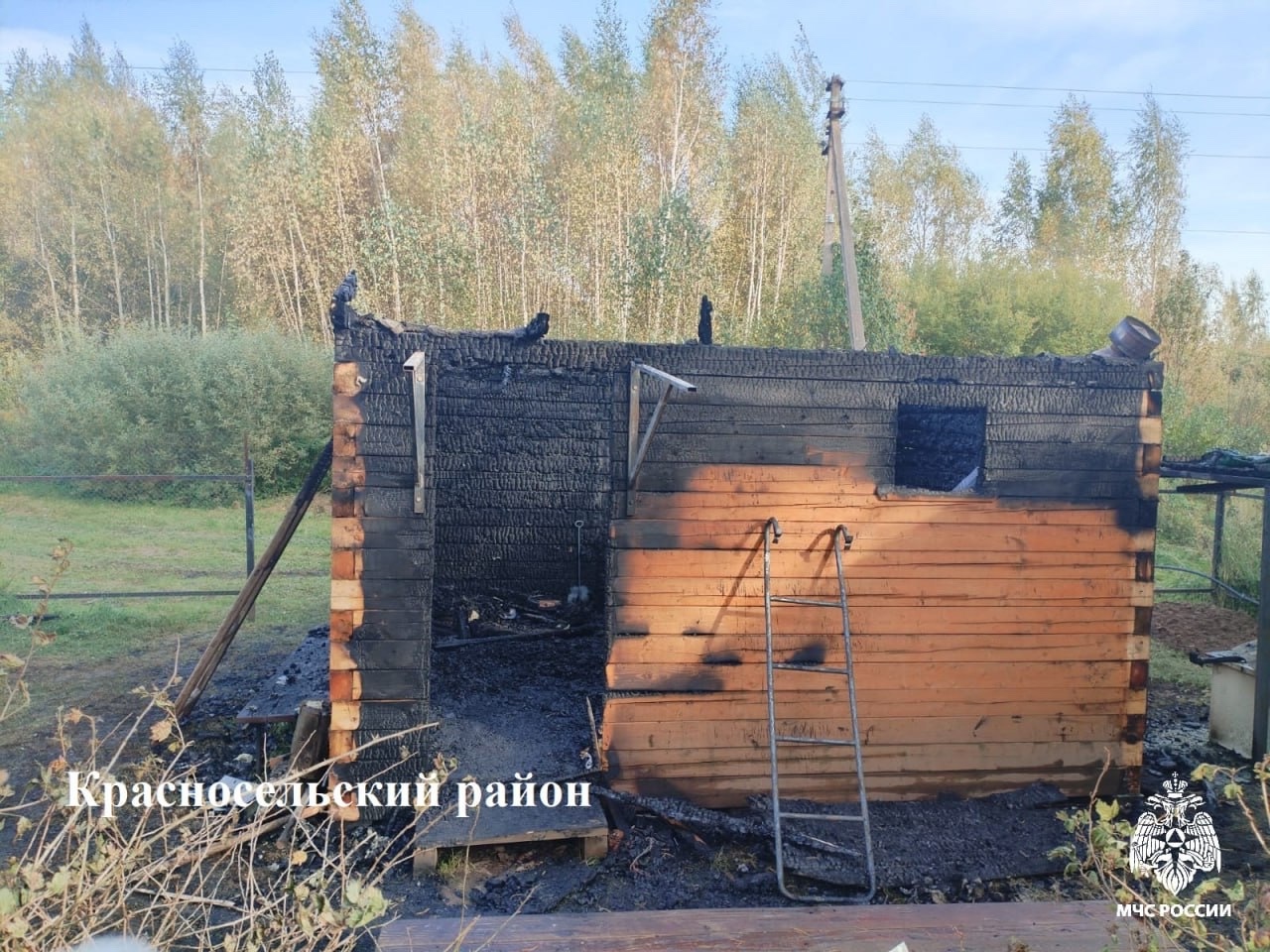 В Нерехтском районе пожар уничтожил двухквартирный дом