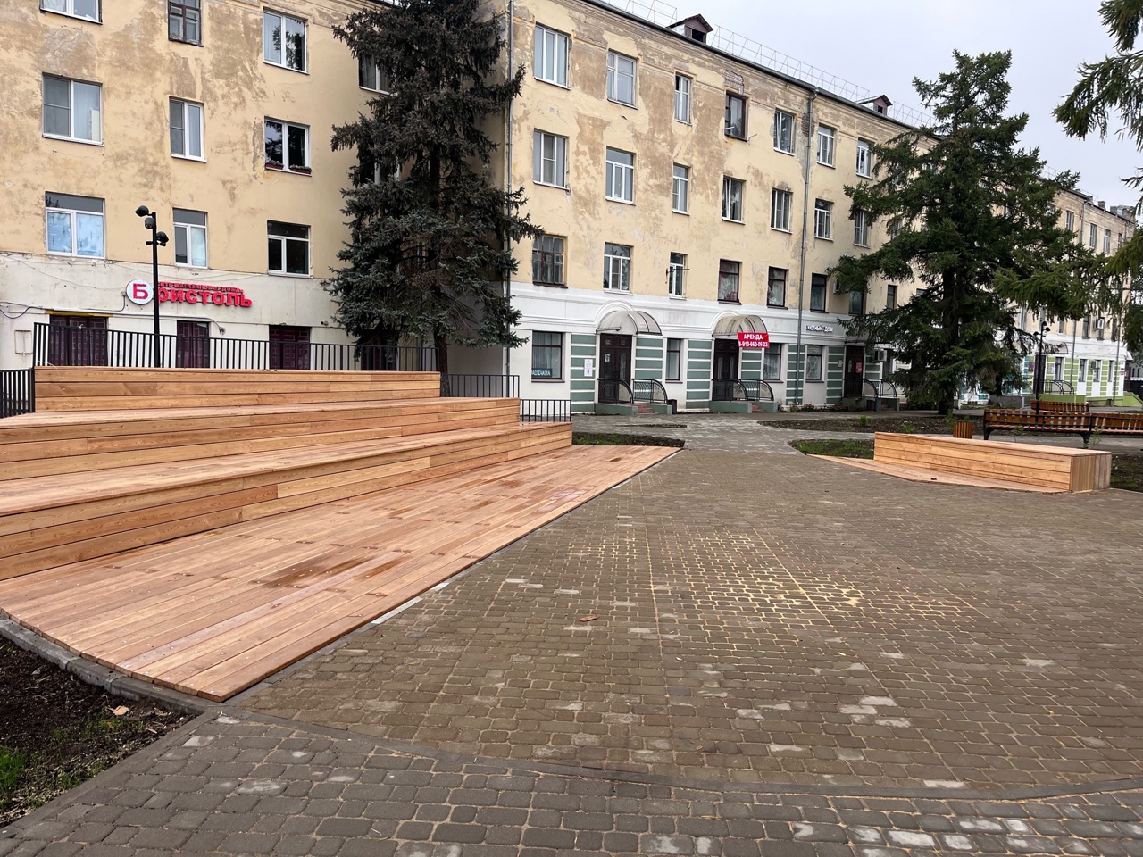 Лаз-тоннель и оригинальный ручеек: в Костроме осовременили сквер со слоником