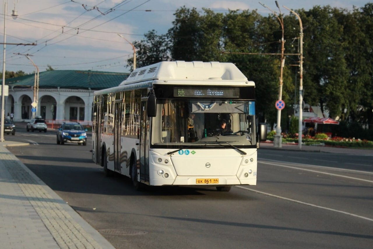 В Костроме три автобуса начали двигаться по новому маршруту
