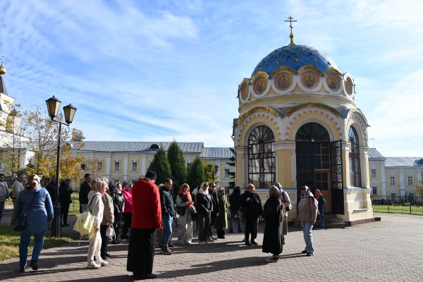 По святым местам: сотрудники УФСИН Костромской области совершили паломническую поездку