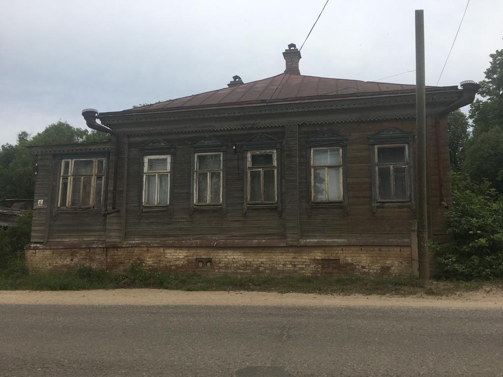 В костромском гусином краю под охрану взят столетний дом с вальмовой крышей