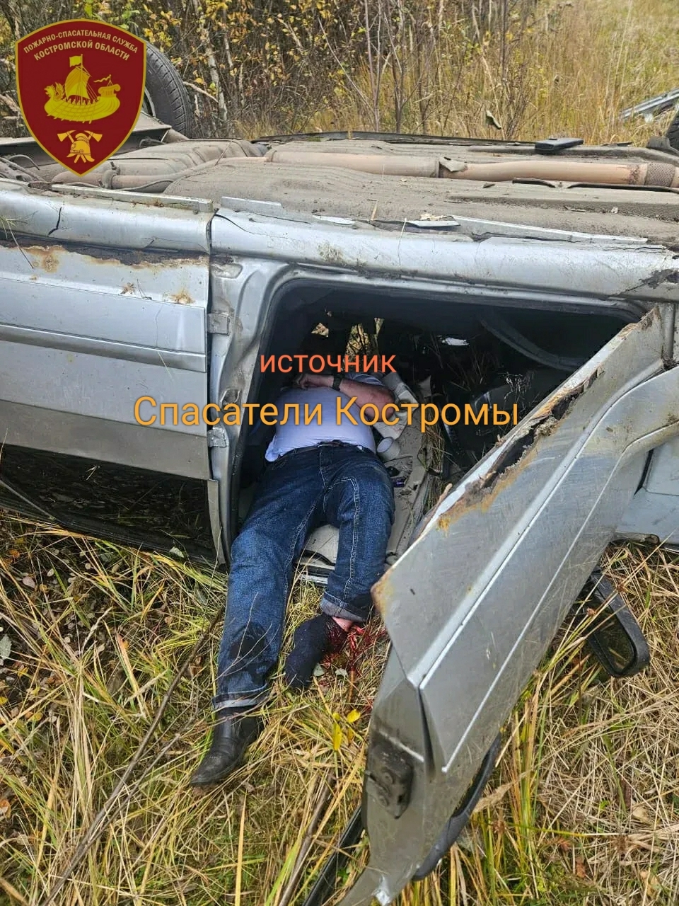 Водитель ВАЗа кувыркнулся в кювет на костромской трассе