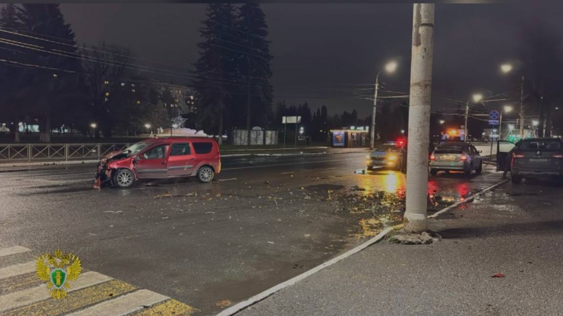 Семилетняя девочка и мальчик-подросток пострадали в ДТП в Костроме