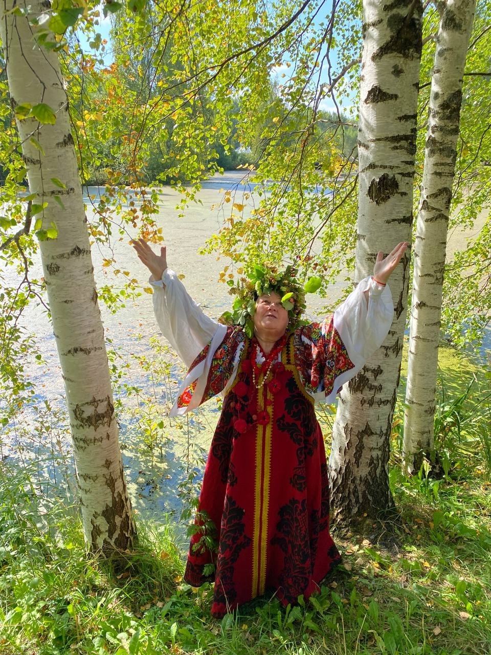 Научный сотрудник Костромского музея покорила страну песней на местном диалекте