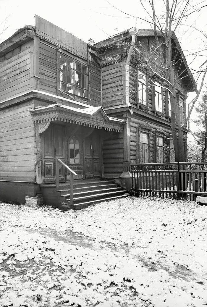 В Костроме погибает после пожара дом-памятник XIX века