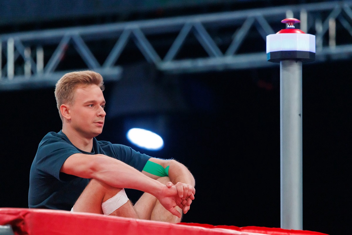 Костромич Даниил Ширяев разволновался и не прошел трассу «Суперниндзя»