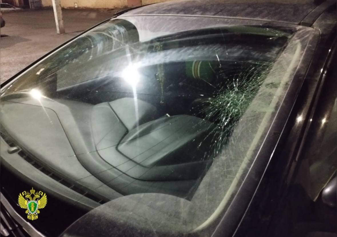 Шёл на зелёный: в Костроме на перекрёстке сбили подростка