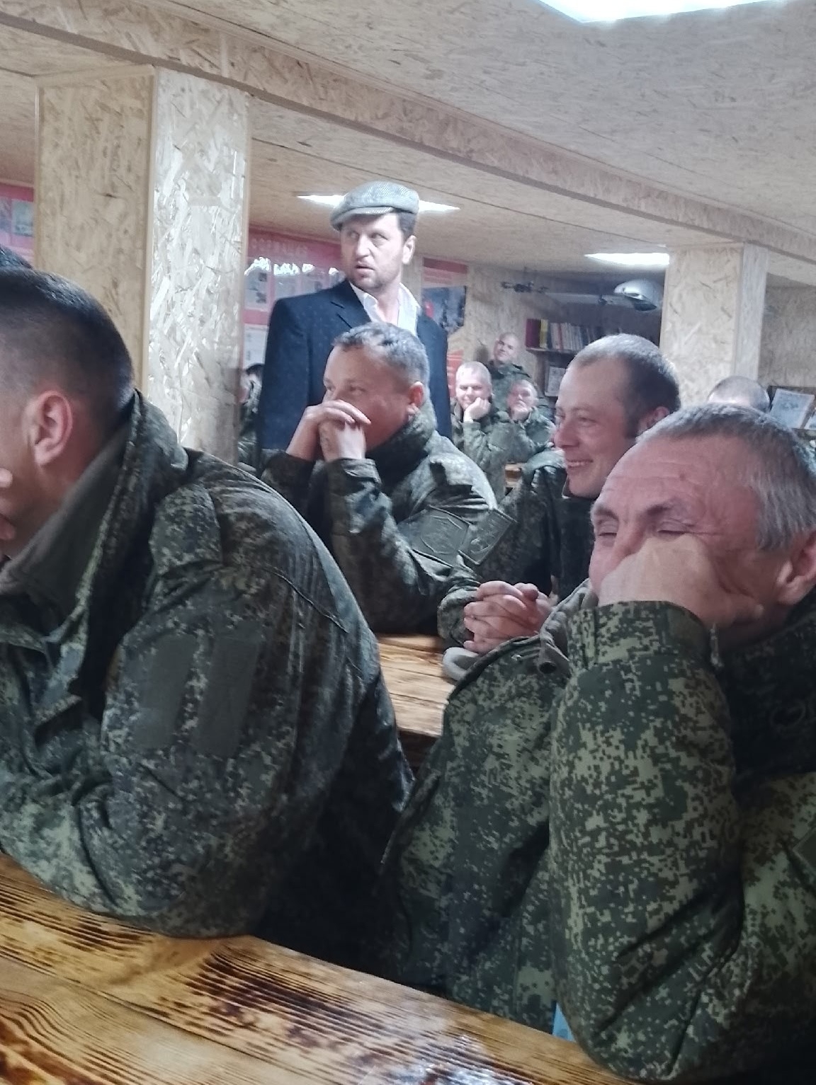 Актеры костромского драмтеатра показали спектакль в зоне СВО