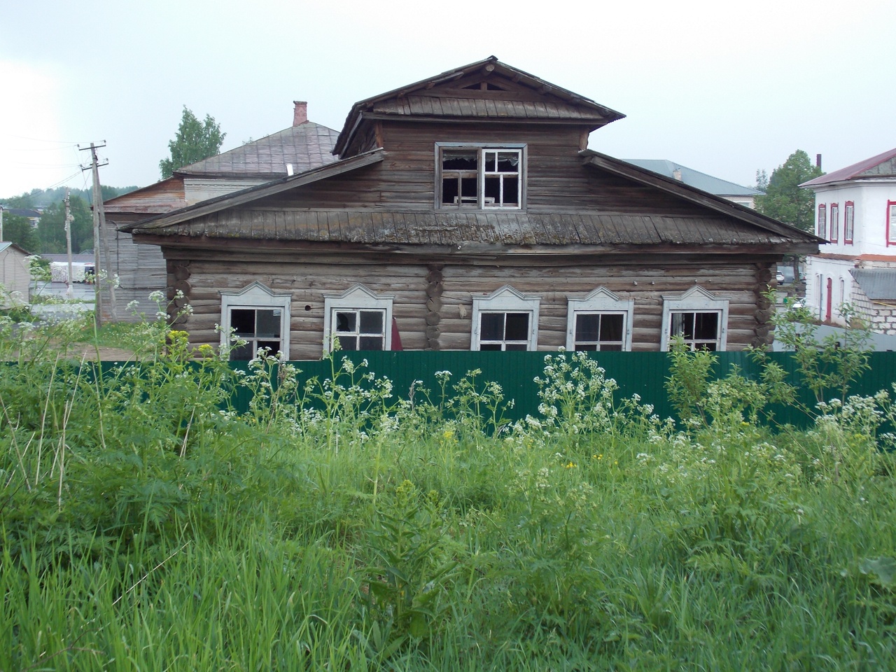 Суд решит судьбу старинного дома священнослужителей в костромской глубинке