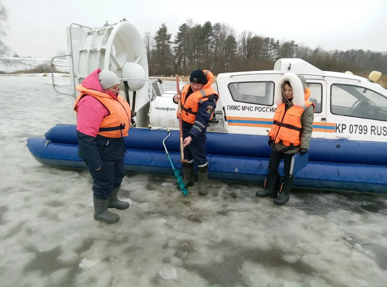 В Костроме до 13 сантиметров утолщился лед