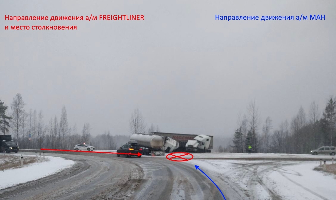 На костромской трассе в жестком ДТП пострадал водитель фуры