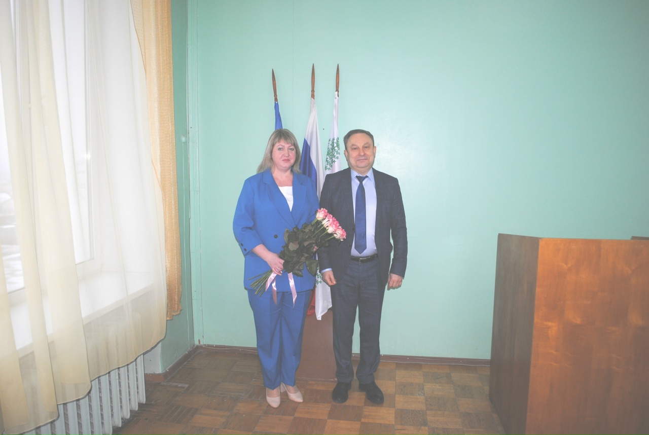 Елена Снурницына официально вступила в должность главы Судиславского муниципального округа