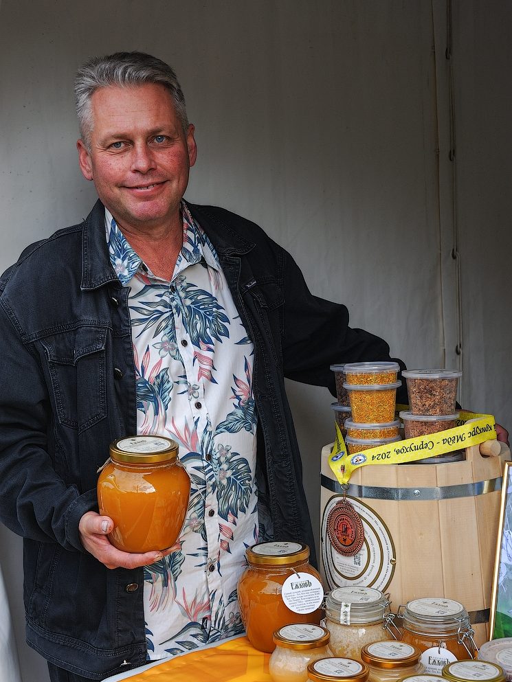 Костромской пчеловод завоевал «бронзу» на конкурсе «Золотой мёд России 2025»