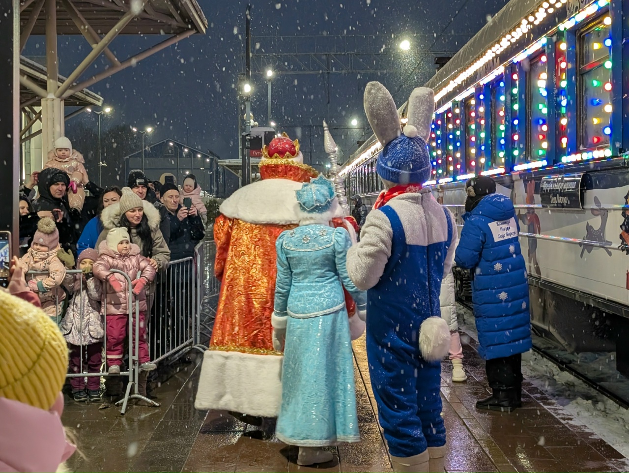Легендарный Поезд Деда Мороза побывал в Костроме