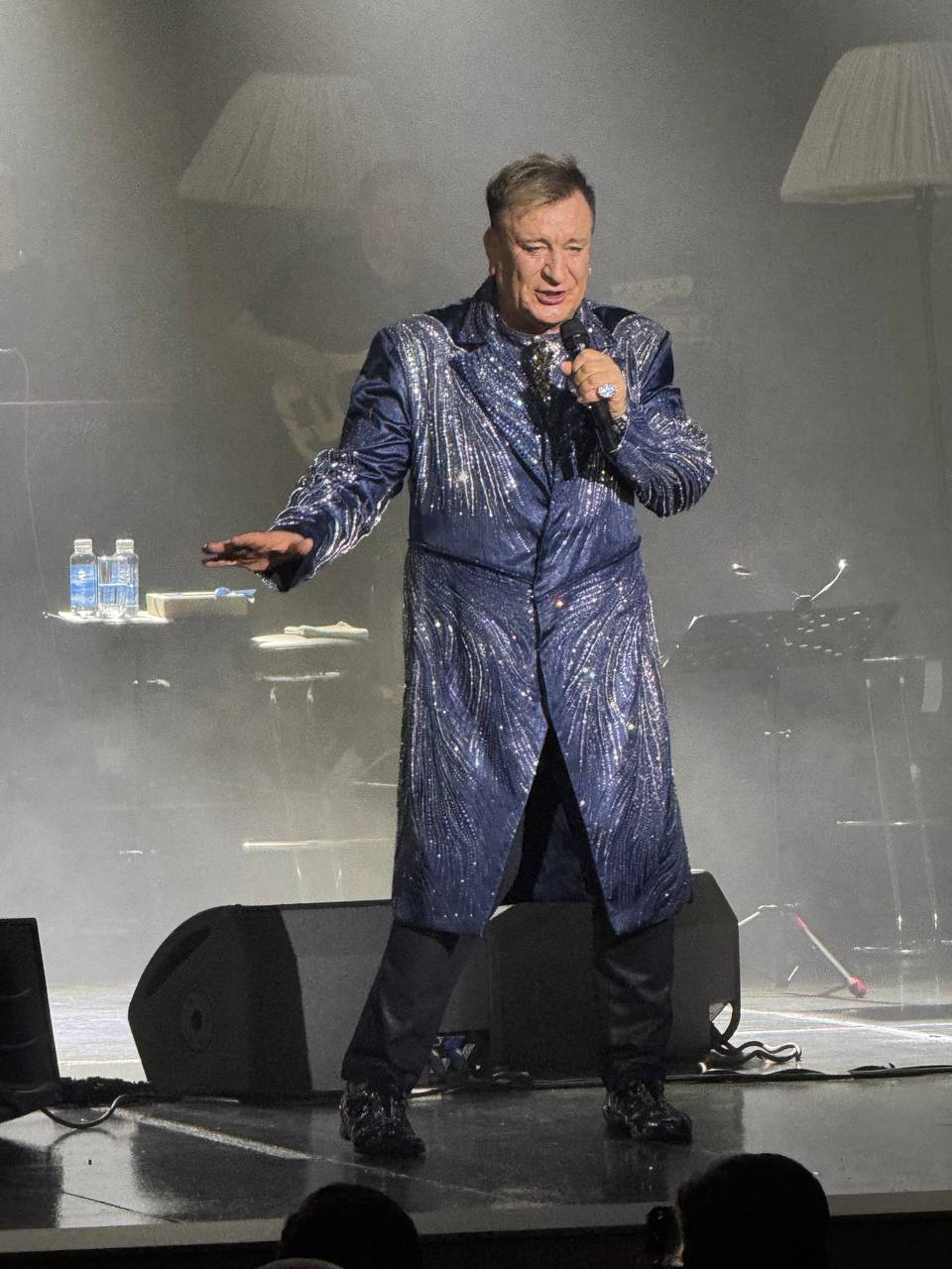 Костромичи станцевали на сцене во время выступления Сергея Пенкина 7 декабря