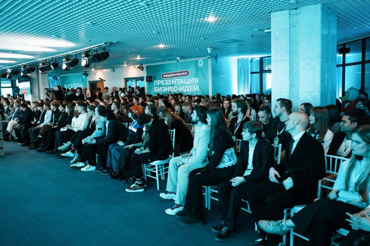 В Костроме партия «Новые люди» помогла студентам организовать инклюзивные экскурсии для детей с ОВЗ