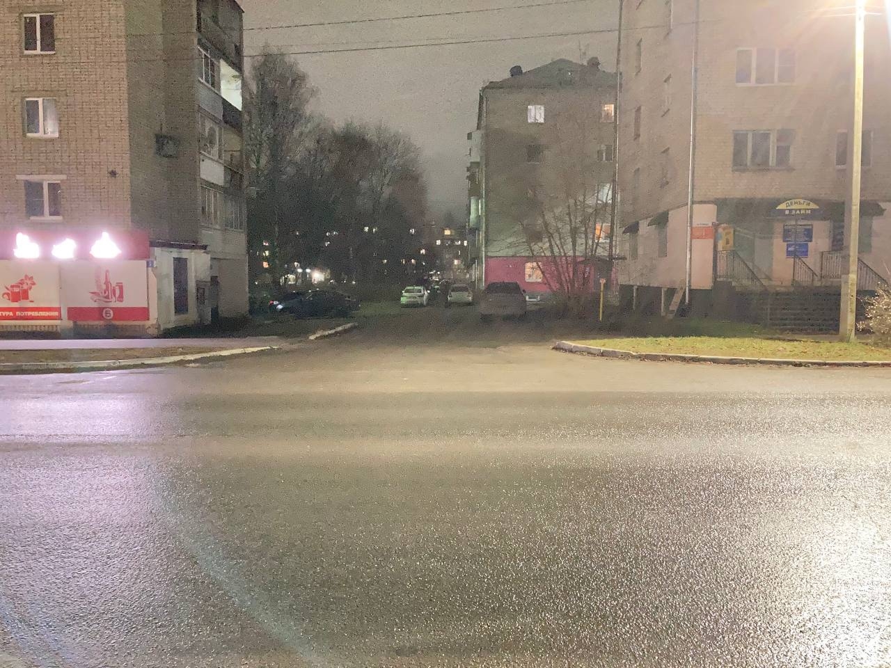 Наехал на чужой автомобиль и скрылся: костромские автоинспекторы ищут свидетелей ДТП